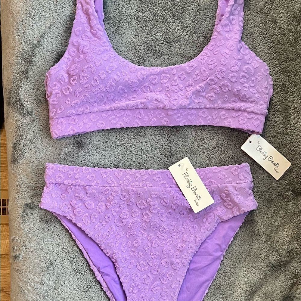 Purple Lilac Floral Tropical Resortwear Bikini Size Medium NWT - Picture 3 of 10